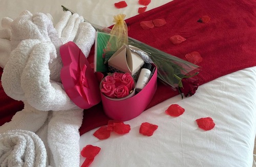 Codolet Bed & Breakfast | Prestige Suite, love room, Jacuzzi