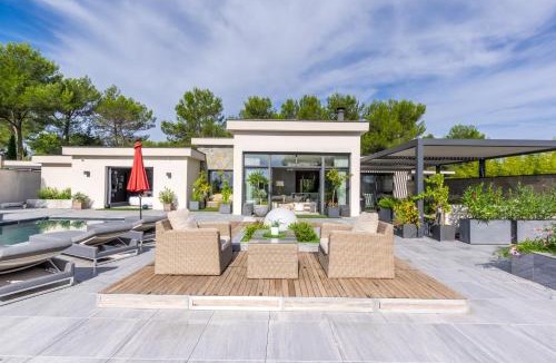 Saint-Gely-du-Fesc Villa | Prestigieuse Villa Spa 2 Piscines