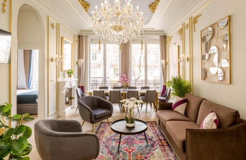 Les Halles Apartment | Prestigious 5-Bedroom Haussmannian Apartment Steps from the Louvre