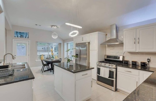 Sachse House | Prestigious 5BR/3.5B Home with Pool, Sauna, Game Room & Bar