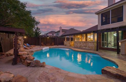 Sachse House | Prestigious 5BR 3B Home with Pool Sauna Game Room & Bar