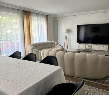 Chaillot Apartment | Prestigious Apartment - Arc de Triomphe