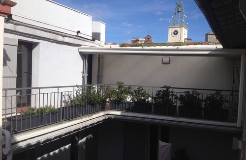 Saint-Jean Apartment | Prestigious apartment in historic center on 3rd floor with elevator