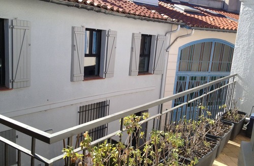 Saint-Jean Apartment | Prestigious apartment in historic center on 3rd floor with elevator