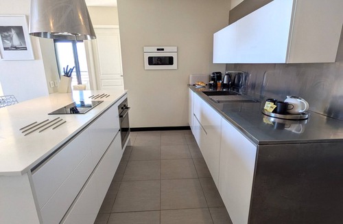 Palavas-les-Flots Apartment | Prestigious beachfront property - Immersive view terrace - WIFI - Parking