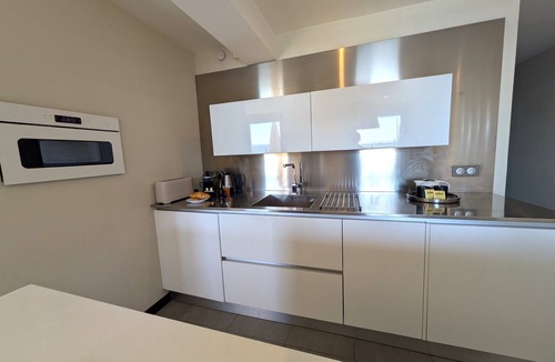 Palavas-les-Flots Apartment | Prestigious beachfront property - Immersive view terrace - WIFI - Parking