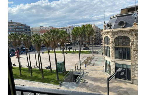 Clemenceau Apartment | Prestigious bright central apartment with lift