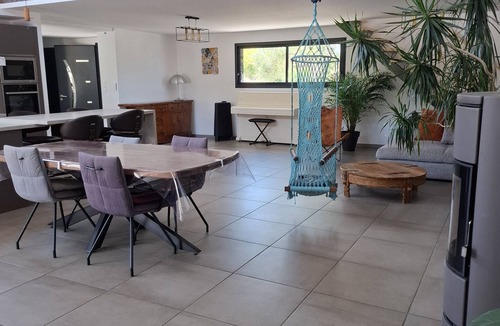 Saint-Hippolyte House | Prestigious contemporary villa with large swimming pool and shaded terrace