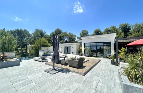 Saint-Gely-du-Fesc Villa | Prestigious Villa 2 pools + SPA sea view Montpellier 8 bdrms 17 persons