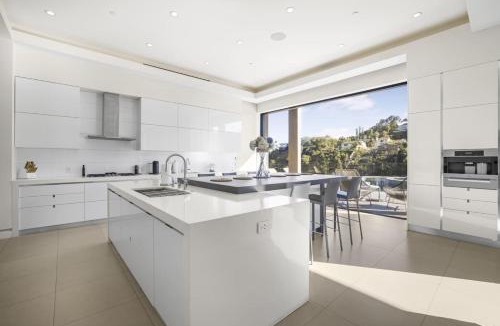 Hollywood Hills House | Prestigious Hillside Villa W. Pool, Theater, Views