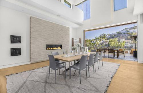 Hollywood Hills House | Prestigious Hillside Villa W. Pool, Theater, Views