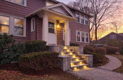 Milton Condo | Prestigious Milton Designer Home