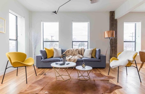 Turtle Creek Apartment | Prestigious Oak Lawn Loft With King Bed