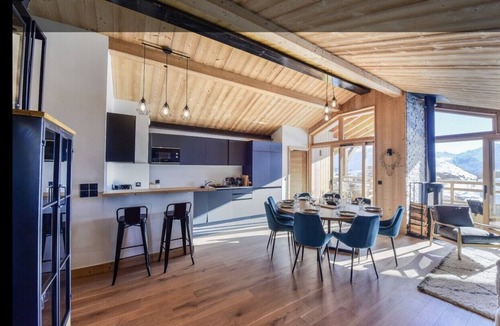 Cognet Apartment | Prestigious ski-in/ski-out apartment with panoramic view
