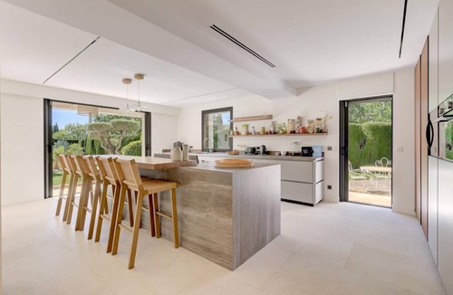 Mougins House | Prestigious villa, heated pool