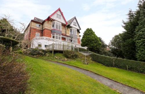 Bont Newydd House | Preswylfa