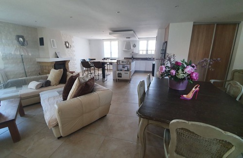 Chateauneuf-les-Martigues Villa | Pretty villa with swimming pool + T2 for 11 people 10 minutes from the sea!