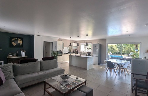 Joyeuse House | Pretty 4* villa with private pool, large terrace and pétanque court