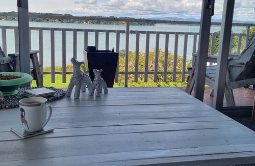 Omokoroa House | Pretty as a Picture