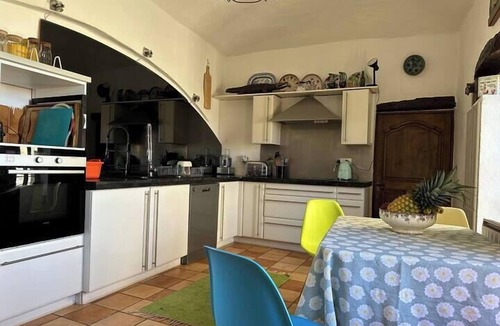 Vezenobres House | Pretty atypical house