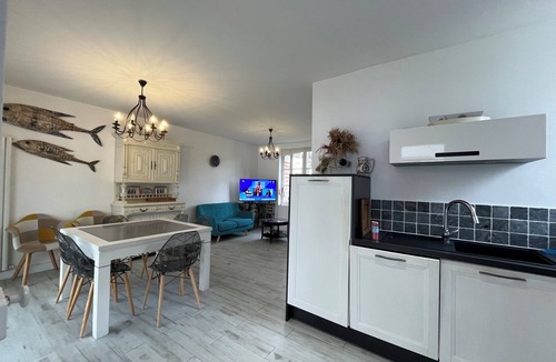 La Baule-Escoublac Villa | Pretty Bauloise villa with guest house 200 m from the beach + parking space