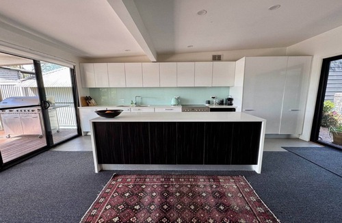 Pretty Beach Central Coast House | Pretty Beach Escape by HolidayCo.