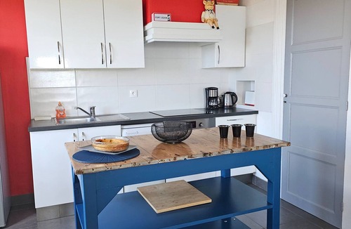 Landeda Ski Chalet | Pretty Breton house with sea view near the beaches and port of Aber Wrach