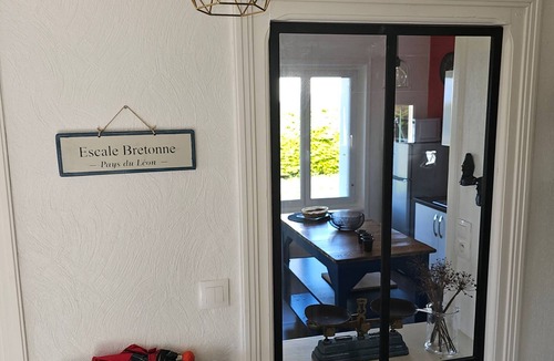 Landeda Ski Chalet | Pretty Breton house with sea view near the beaches and port of Aber Wrach