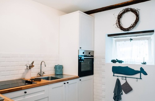 Le Lindois House | Pretty characterful cottage with large garden in the heart of the countryside.