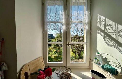 Tredrez-Locquemeau House | Pretty charming Breton cottage for 4 people