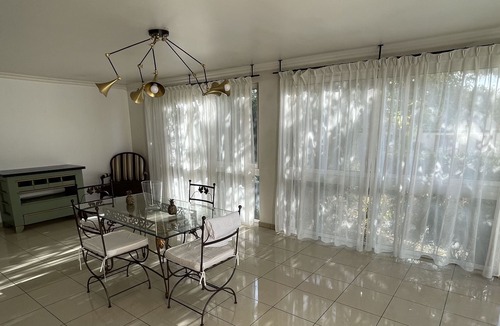 Dammartin-en-Goele Villa | Pretty chimney house