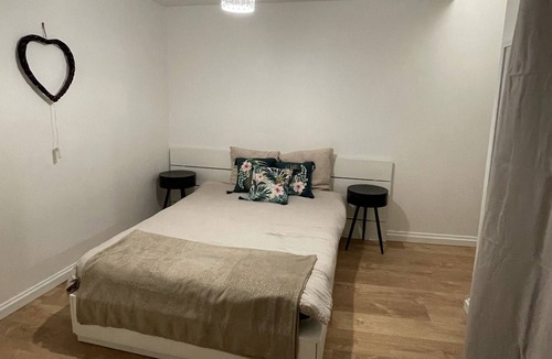 La Ferte-sous-Jouarre Apartment | PRETTY CITY APARTMENT