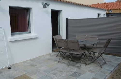 Saint-Jean-de-Monts House | Pretty, comfortable house for 4 people, only 50 metres from the beach