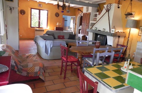 Lardiers Villa | Pretty country house