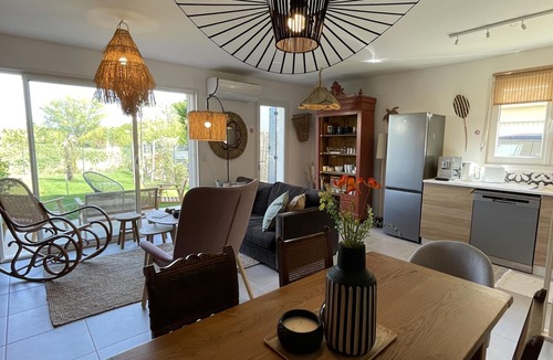 Entraigues-sur-la-Sorgue Villa | Pretty house with garden - Le Clos Du Moulin 4