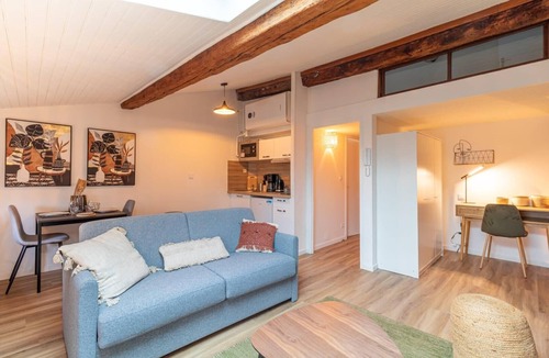Saint-Cyprien Apartment | Pretty haven of peace in Saint-Cyprien