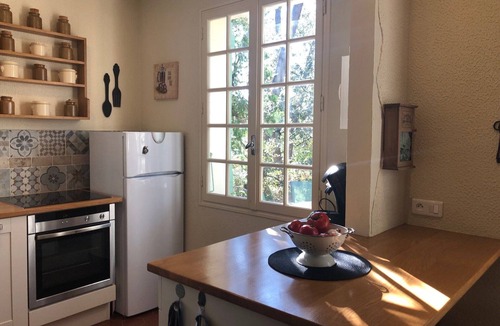 Mornas House | Pretty holiday home in the middle of a pine forest with fully enclosed garden.