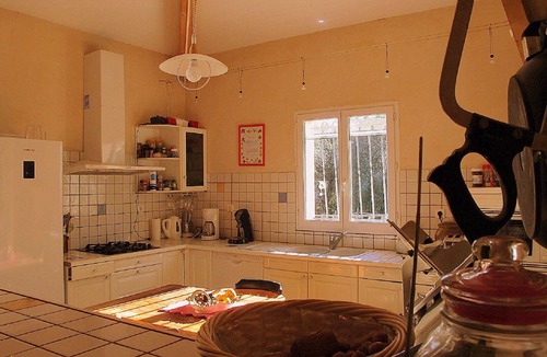 Junas House | Pretty Mas in the green