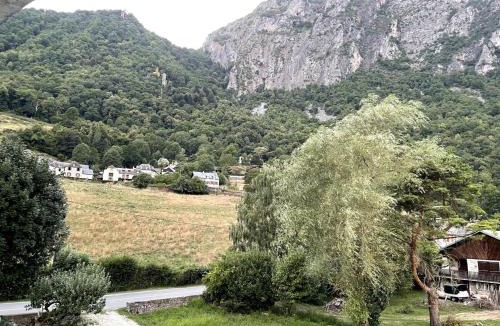 Saint-Beat Apartment | Pretty Mountain View 2-bedroom Pyrenees Apartment