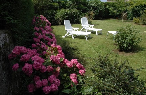 Jasses Cottage | Pretty, petite house with garden between Béarn and Basque Country (for 2-4)