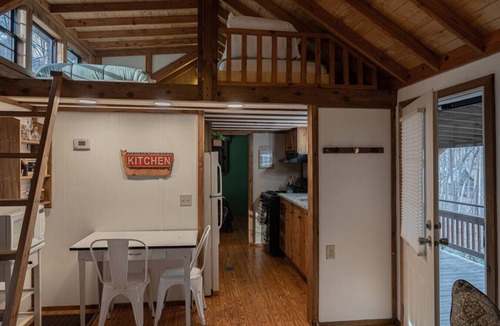 Morganton Cabin | Pretty Pond | Quiet | Sleeps 4