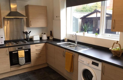 Darlington House | Pretty Properties - Teal House