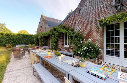Talmas Cottage | Pretty stable house 15 people : 15min Amiens