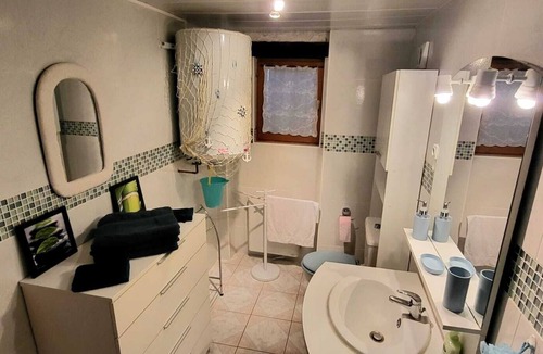 Hardanges House | Pretty stone house with bucolic garden. A change of scenery guaranteed!