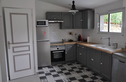 Loudun House | Pretty sweet and charming house