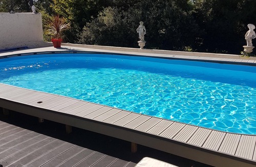 Plan de Campagne House | pretty villa with swimming pool in a very quiet small housing estate.