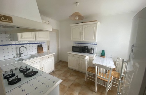 Les Conches Villa | Pretty villa with large garden 2 steps from the beach