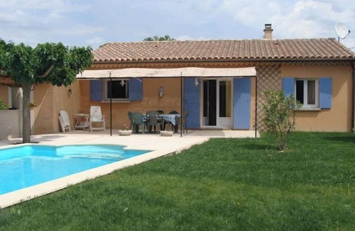 Valreas House | Pretty villa with private pool