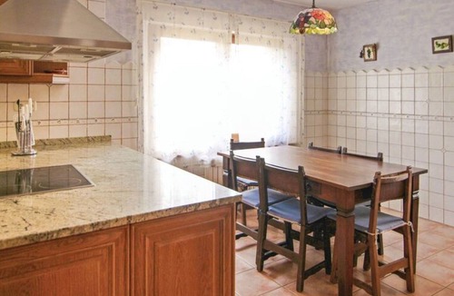 Calonge Villa | Pretty Villa with Sun Loungers