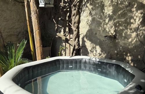 Monteils House | Pretty village house with jacuzzi, between the sea and the Cevennes.